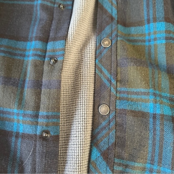 LL Bean thermal lined Blue and Gray Plaid Men's Jacket/Flannel size M - Picture 6 of 9